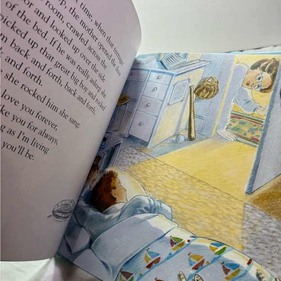 Love You Forever Book Hardcover like new Robert Munsch - Picture 5 of 8